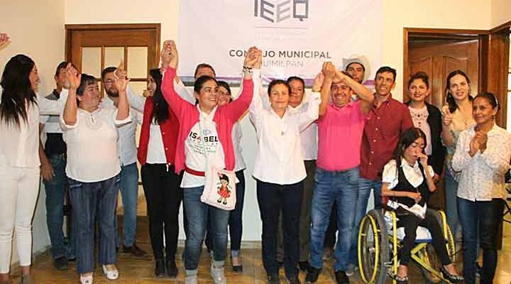 Celia Durán se registró como candidata a la presidencia municipal de Himilpan