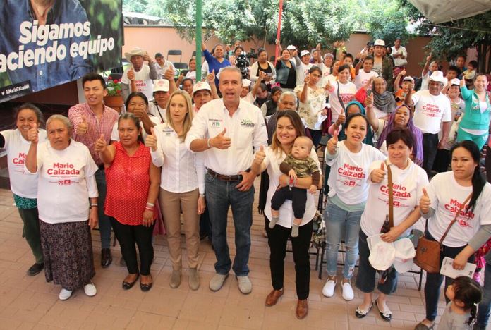 Denuncia Mario Calzada que personal de la CEA ofrece dinero por votos