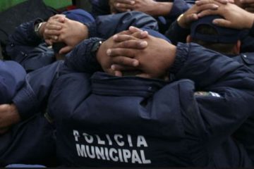 Fiscalía de Querétaro asegura a 8 policías imputados en diversos delitos