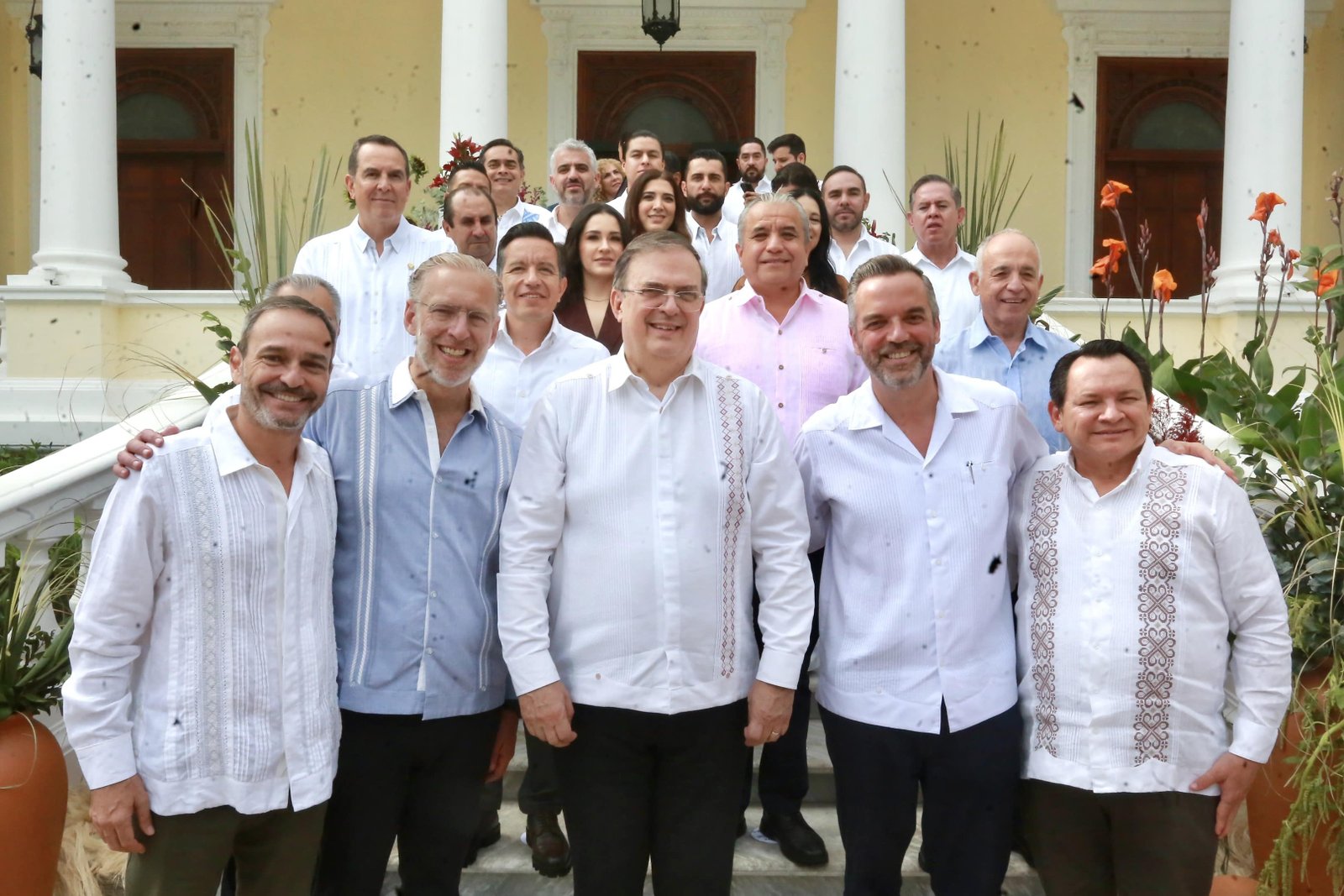 Participa Marco Del Prete en encuentro con Marcelo Ebrard