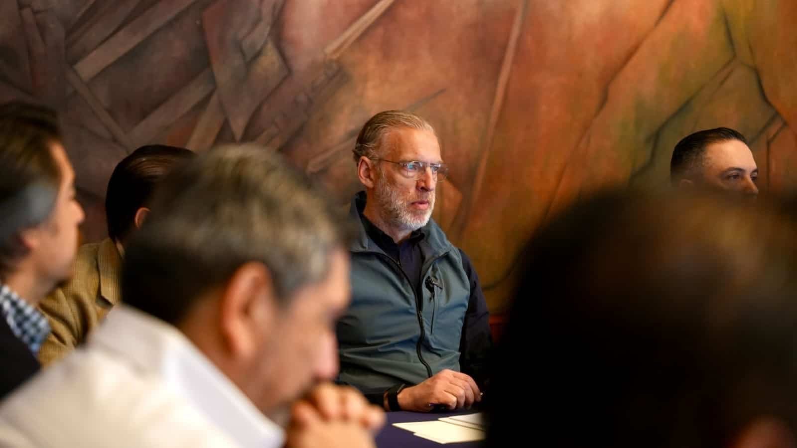 Avanza elaboración del proyecto ejecutivo para ampliación del AIQ