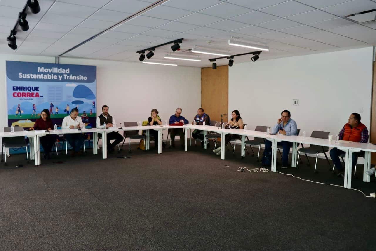 Enrique Correa impulsa acuerdos para fortalecer la movilidad sustentable y la seguridad vial en Querétaro.