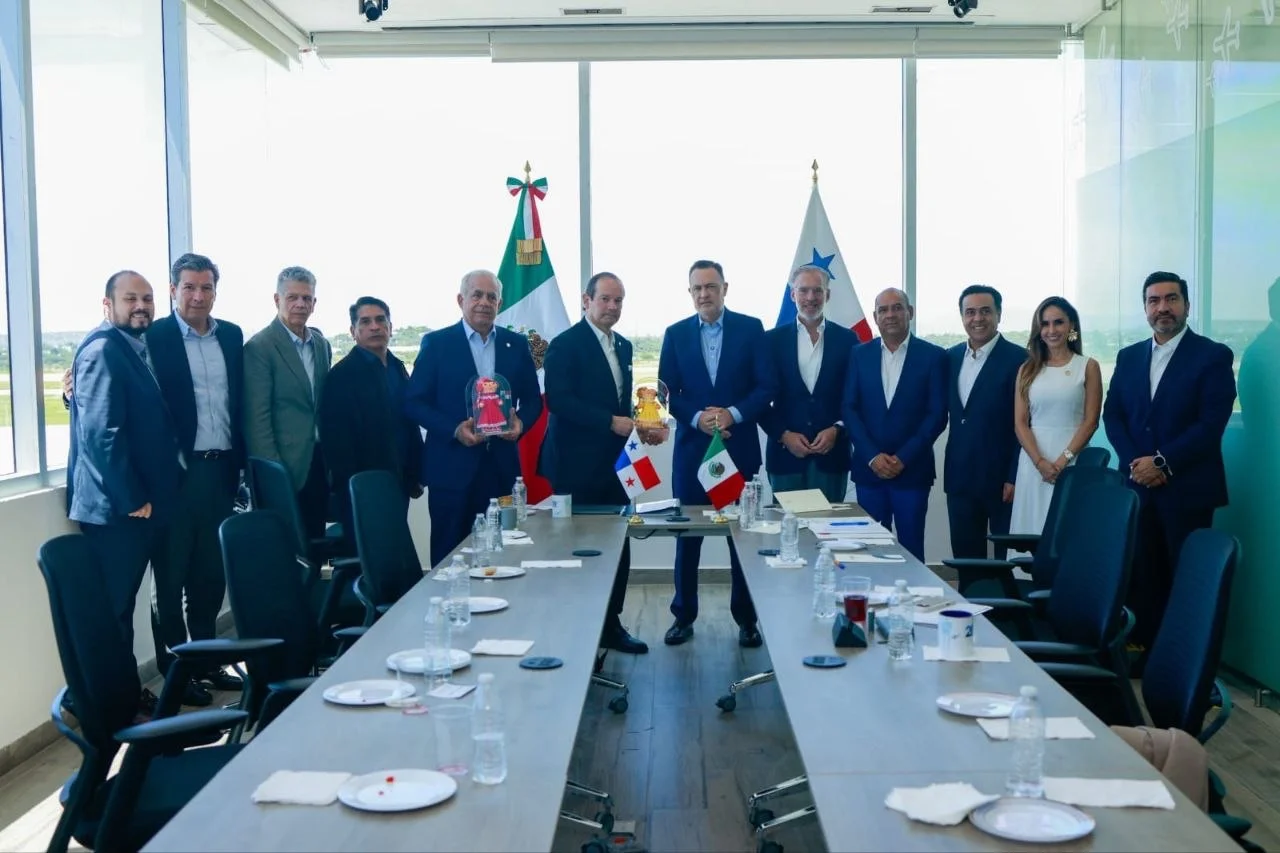 Busca Mauricio Kuri vincular el ecosistema industrial de Querétaro con las ventajas logísticas de Panamá