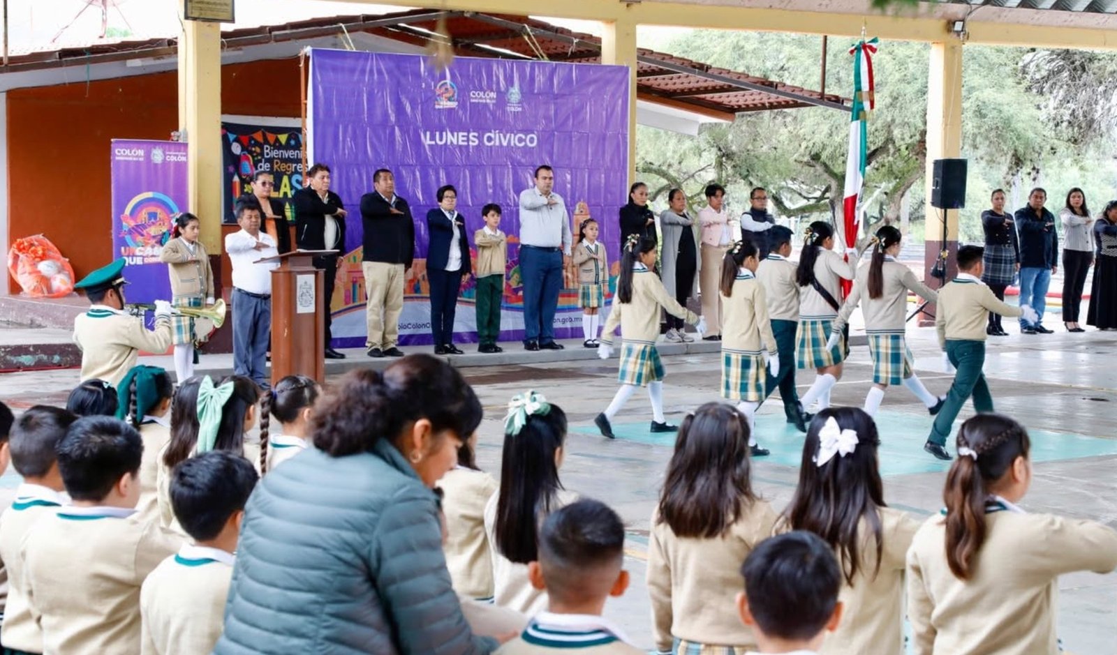 Educación y civismo unen a Gaspar Trueba con estudiantes de El Cerrito