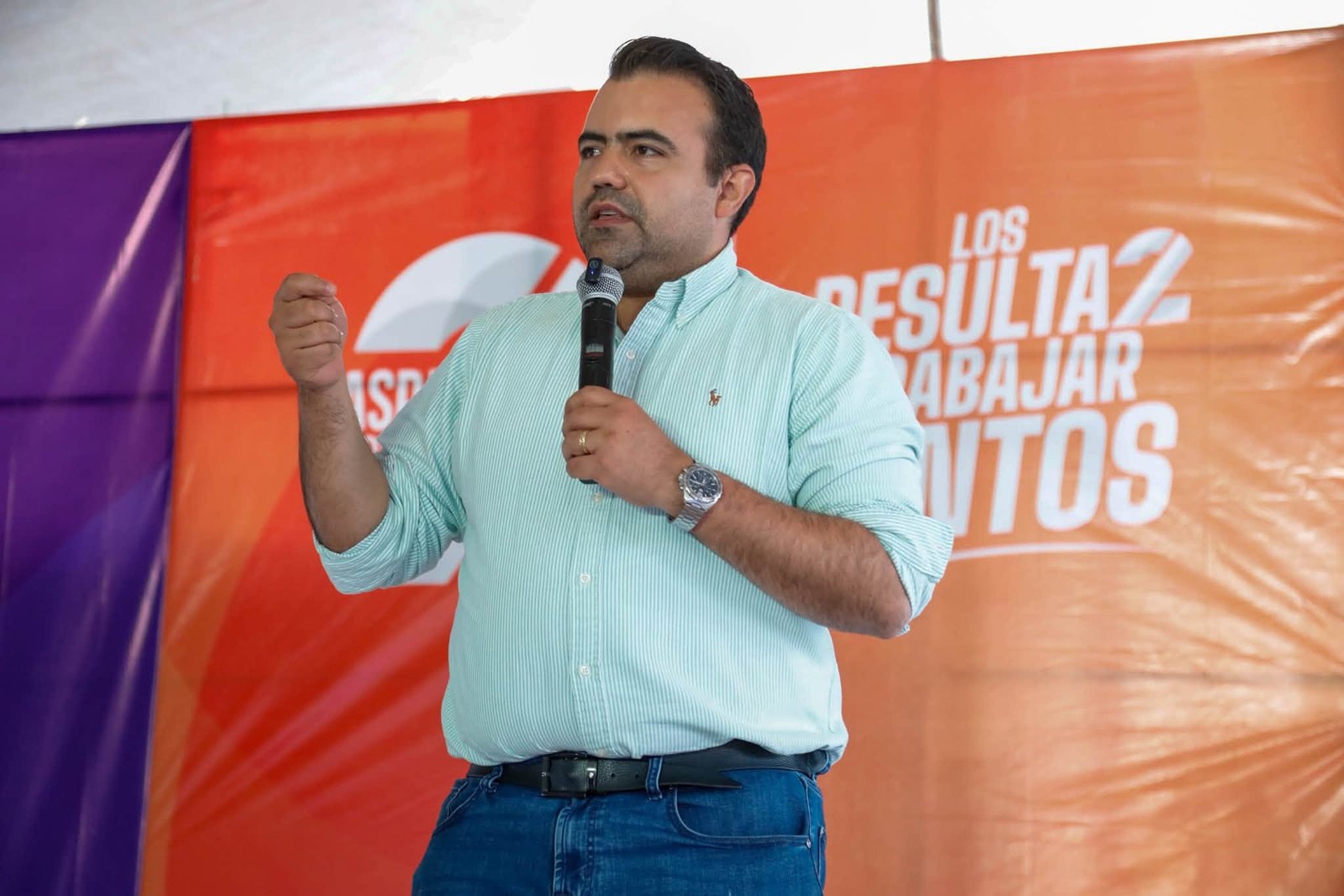 En La Esperanza, Trueba combina presentación de resultados y escucha ciudadana