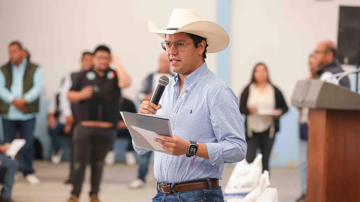 Brindan apoyos con servicios veterinarios a productores del campo en Corregidora